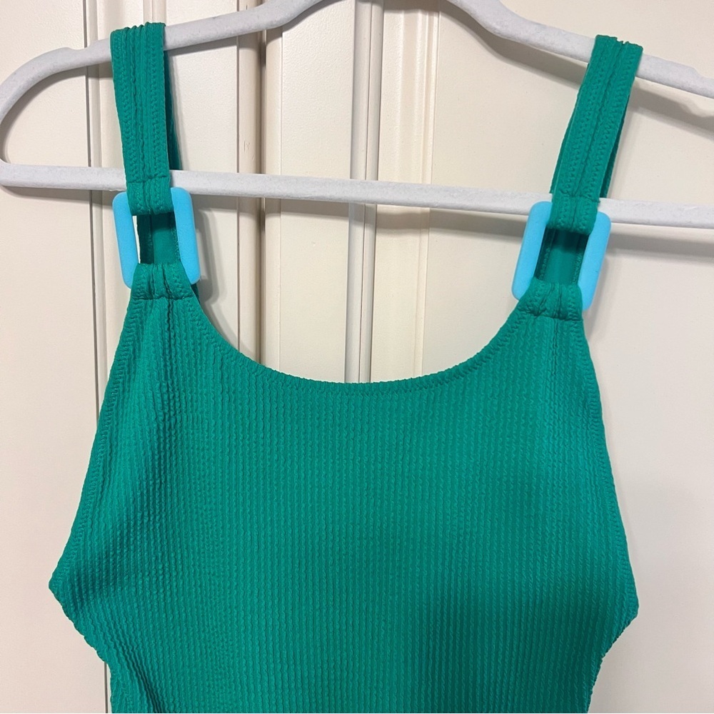 Aerie Scoop Cheekiest One-Piece Swimsuit, Crinkle Birthday, Kelly Green, Medium - Picture 8 of 13
